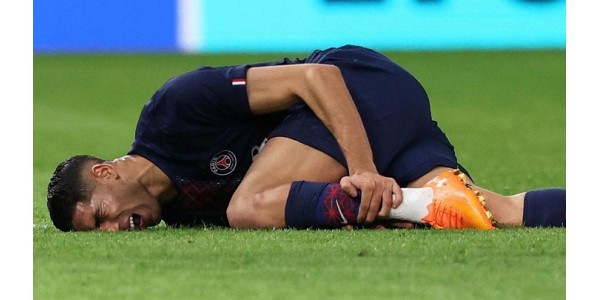 Achraf Hakimis Tränen spiegelten die Reue auf dem Spielfeld wider Achraf Hakimis Tränen spiegelten die Reue auf dem Spielfeld wider